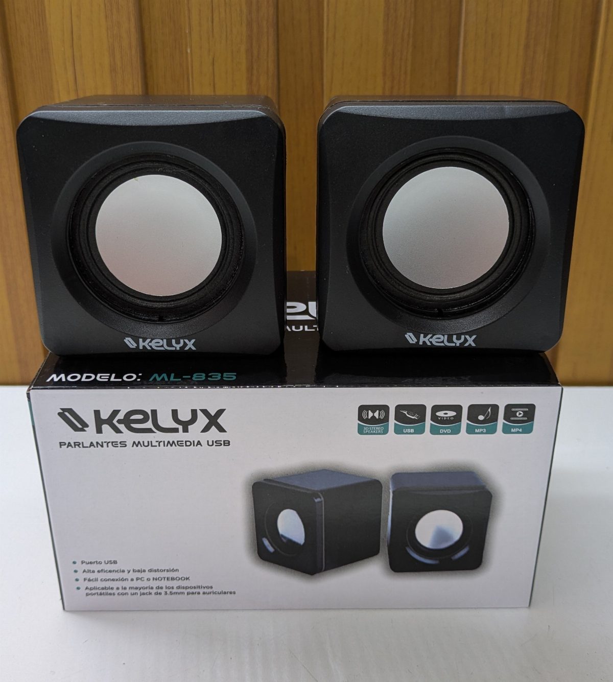 PARLANTES DE KIT BASICO